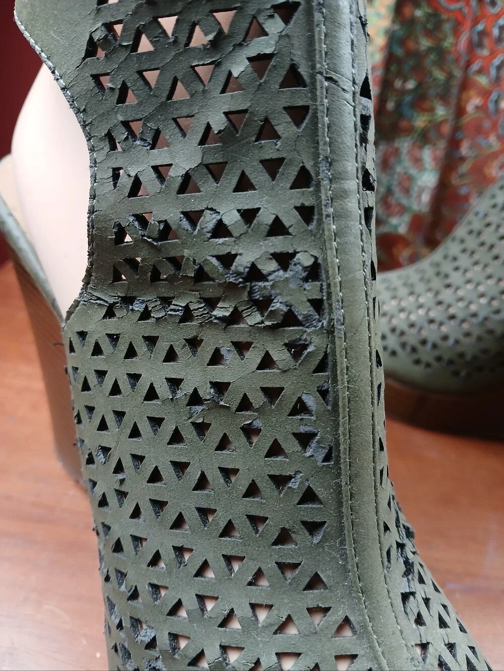 PARKER & SKY Olive Green Laser Cut Open Toe Gladiator Wedge Sandals Size 8